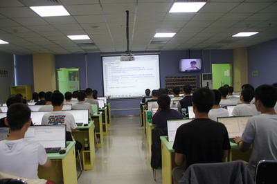 重庆软件开发工程师培训指南 机构、路径与前景